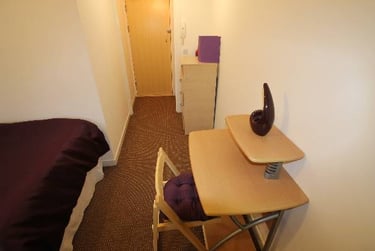 1 bed studio, Studio 5 the cube 5 gibbon lane, Near university, Plymouth, PL48EB - Image 4